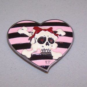 Lucky 3 Apparel Skull Belt Buckle 